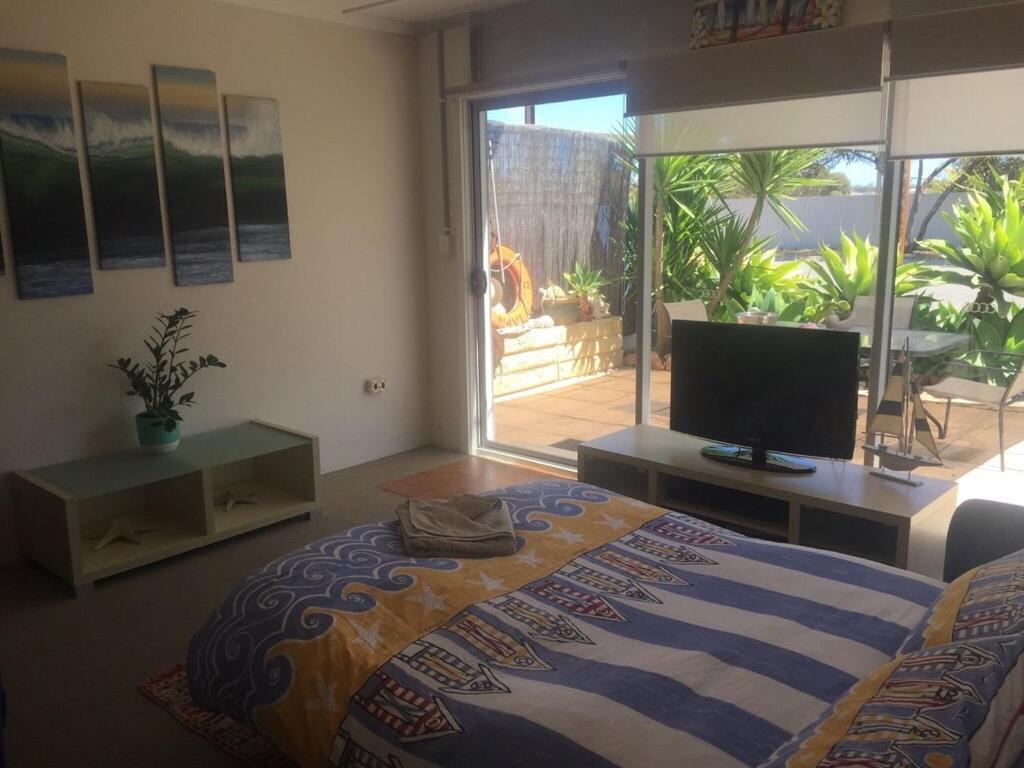 Hut Overnight Apartment *